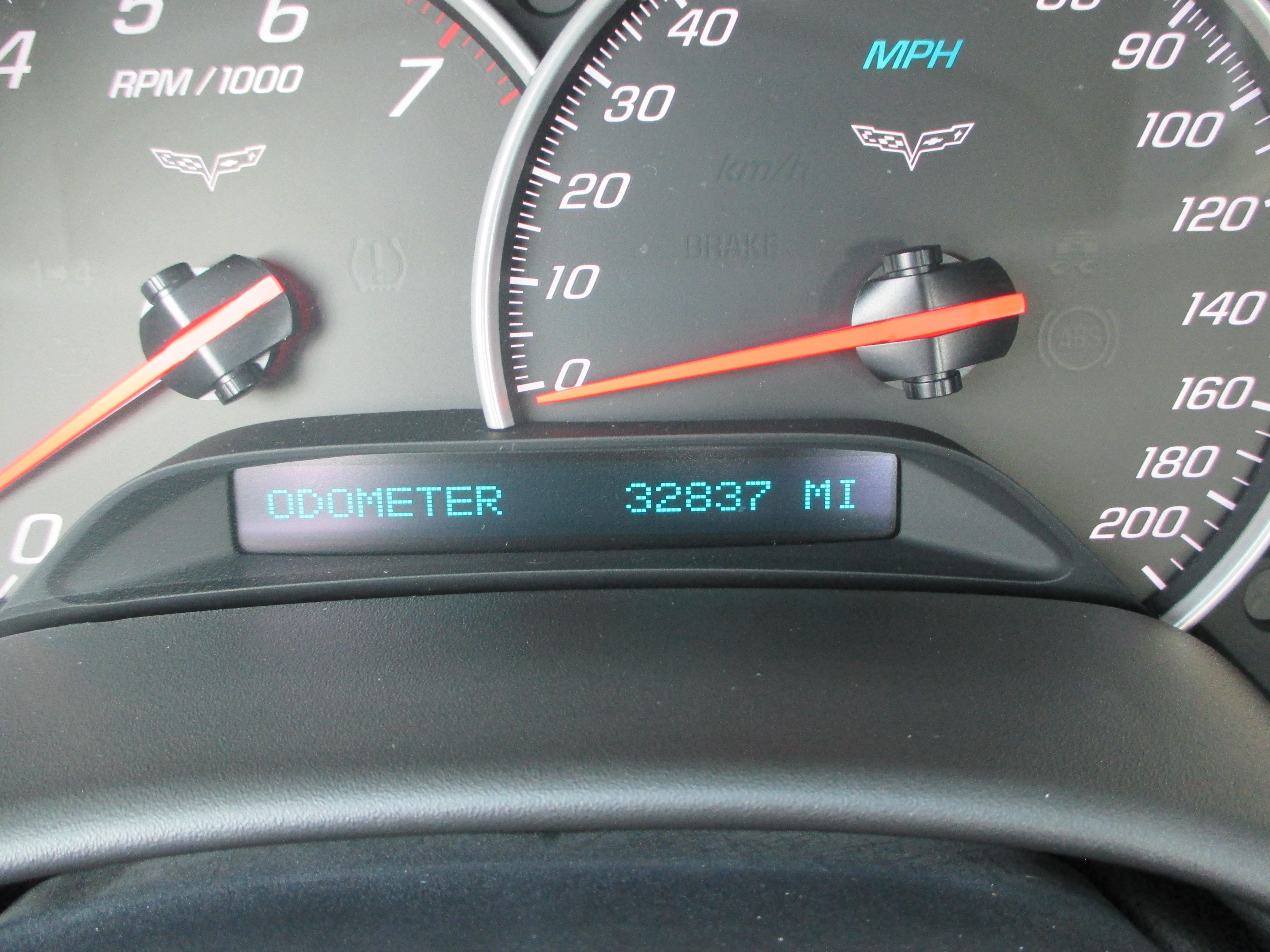 Used 2006 Chevrolet Corvette Coupe w/ Preferred Equipment Group RWD image 20