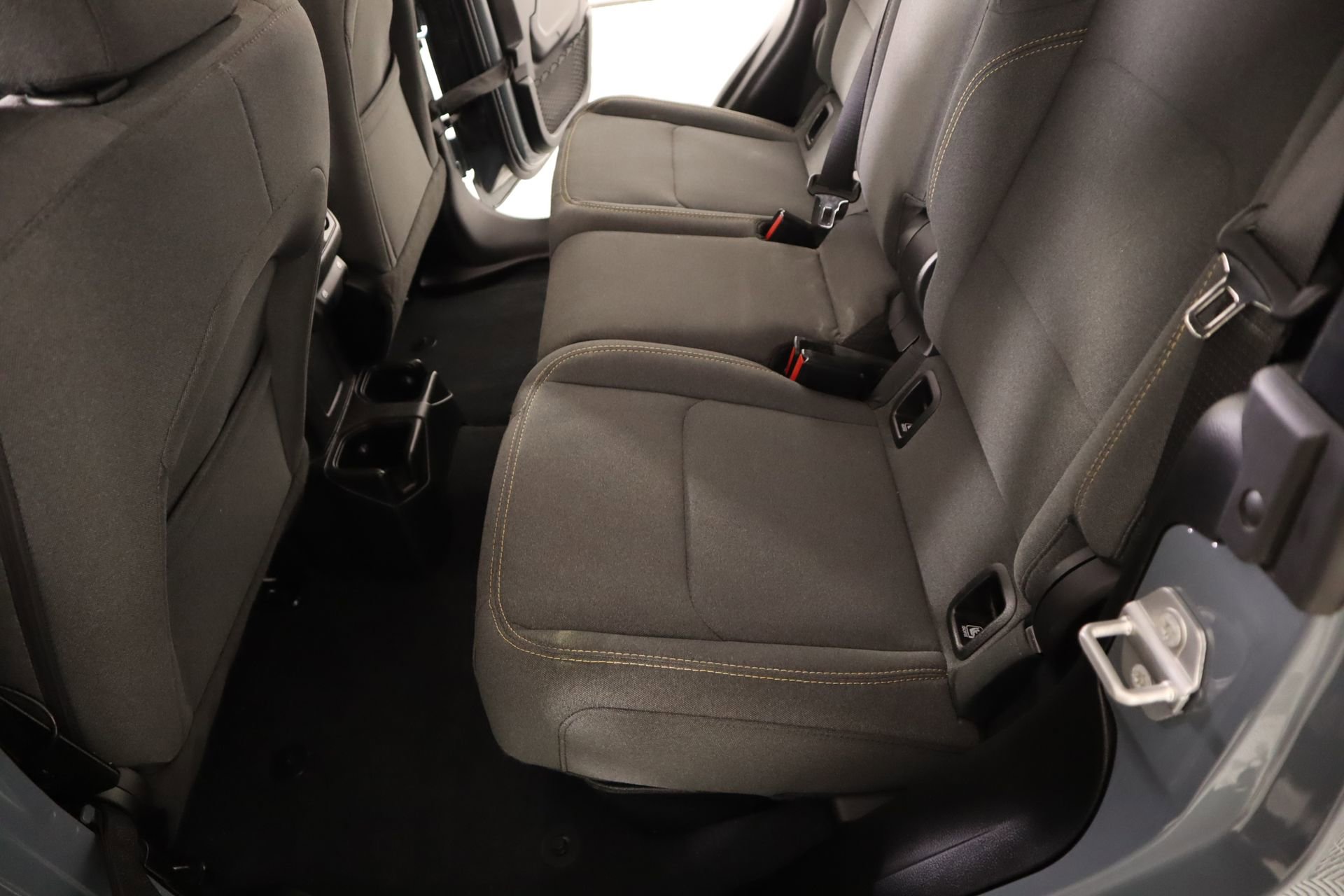 Used 2025 Jeep Gladiator Sport image 11