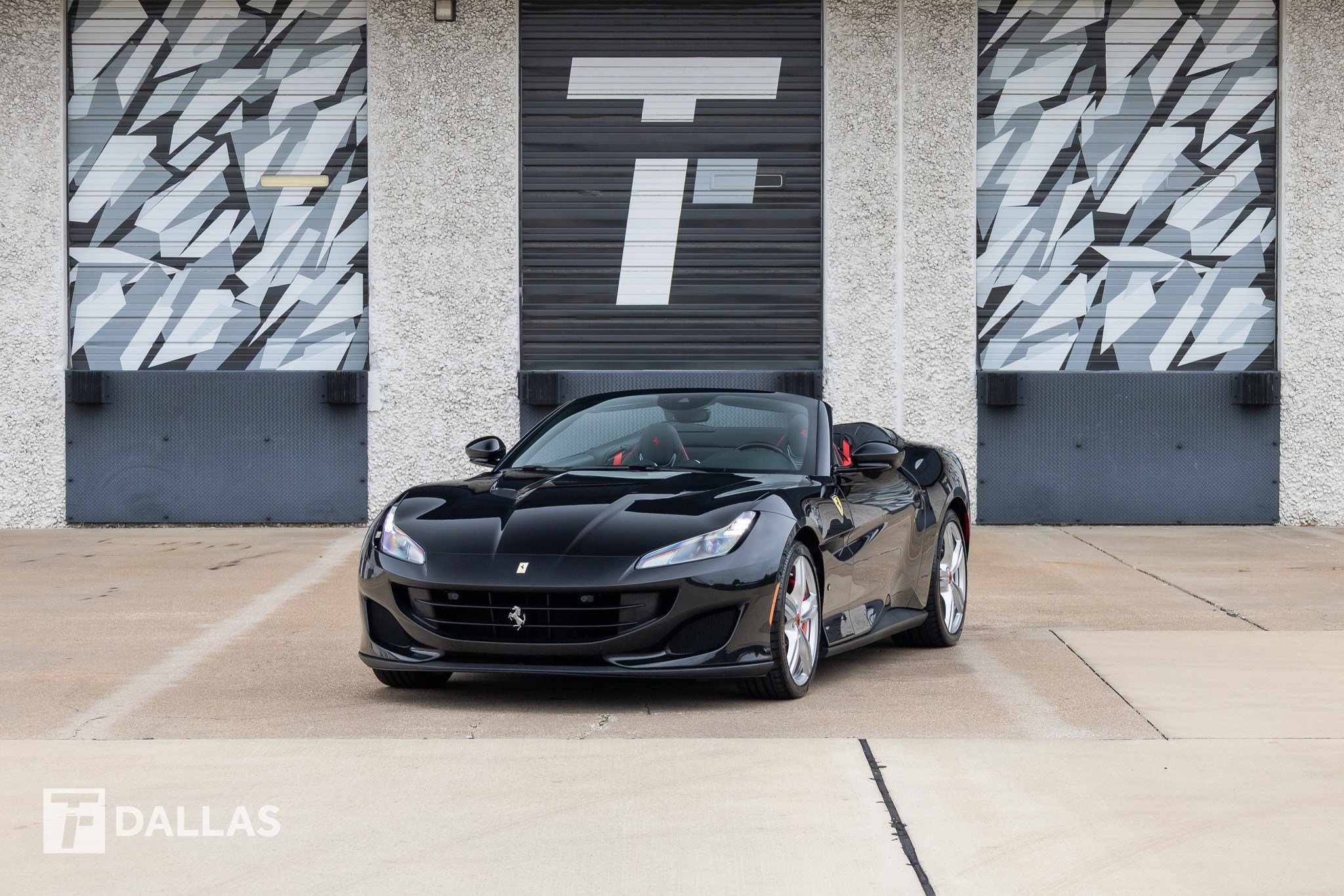 Used 2020 Ferrari Portofino image 5