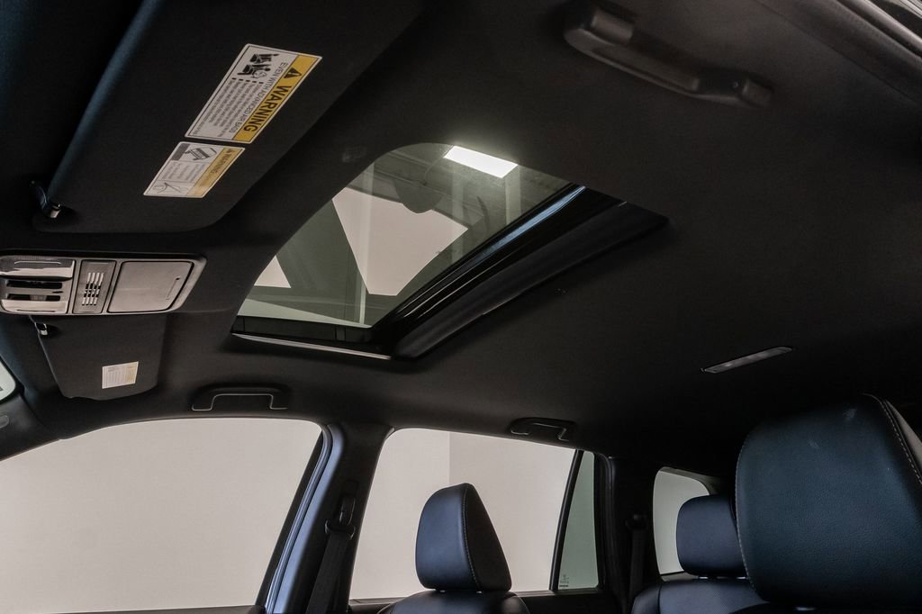 Used 2023 Honda Passport EX-L image 9