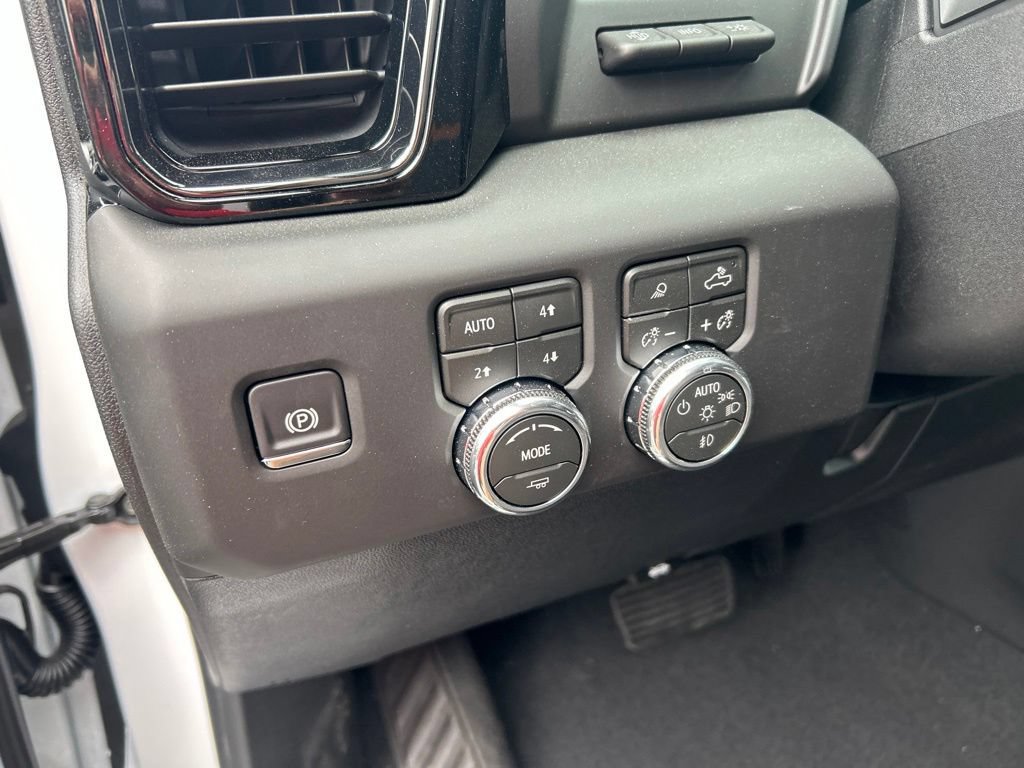 New 2026 GMC Sierra 2500 AT4 w/ AT4 Premium Plus Package AWD/4WD image 21