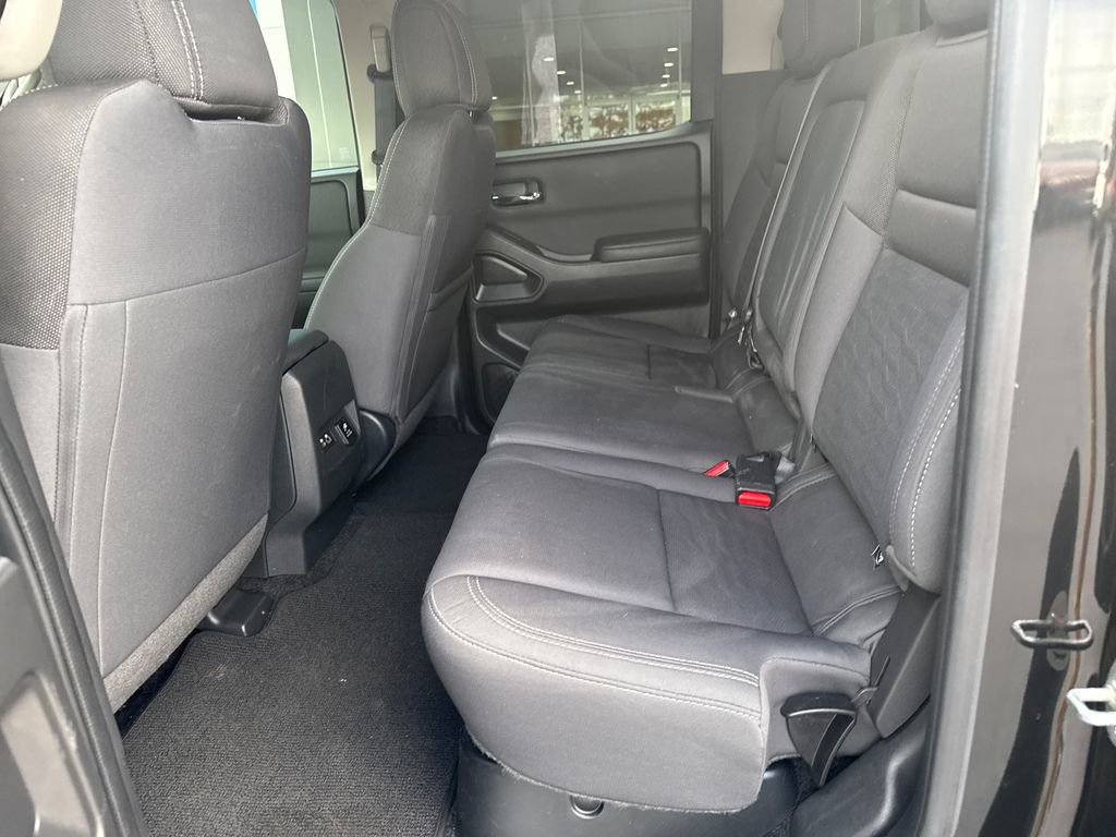 Used 2023 Nissan Frontier SV w/ SV Convenience Package AWD/4WD image 32