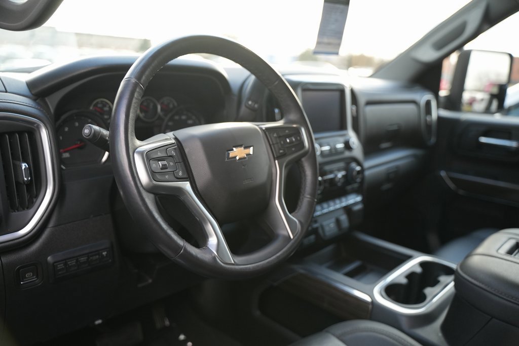 Used 2022 Chevrolet Silverado 2500 LT w/ Convenience Package image 28