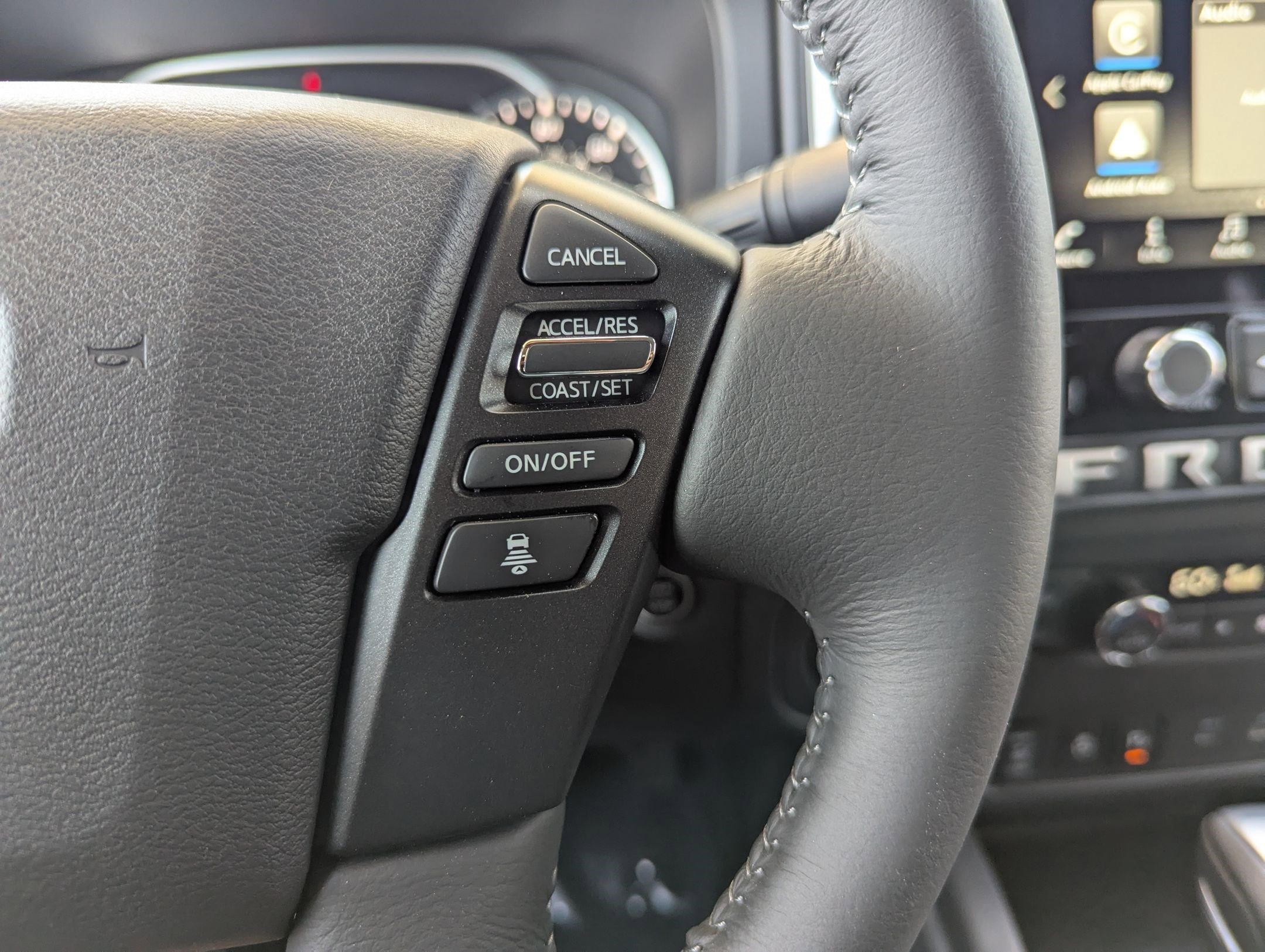 New 2025 Nissan Frontier SV w/ SV Convenience Package image 15