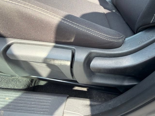 Used 2023 Nissan Rogue S FWD image 18