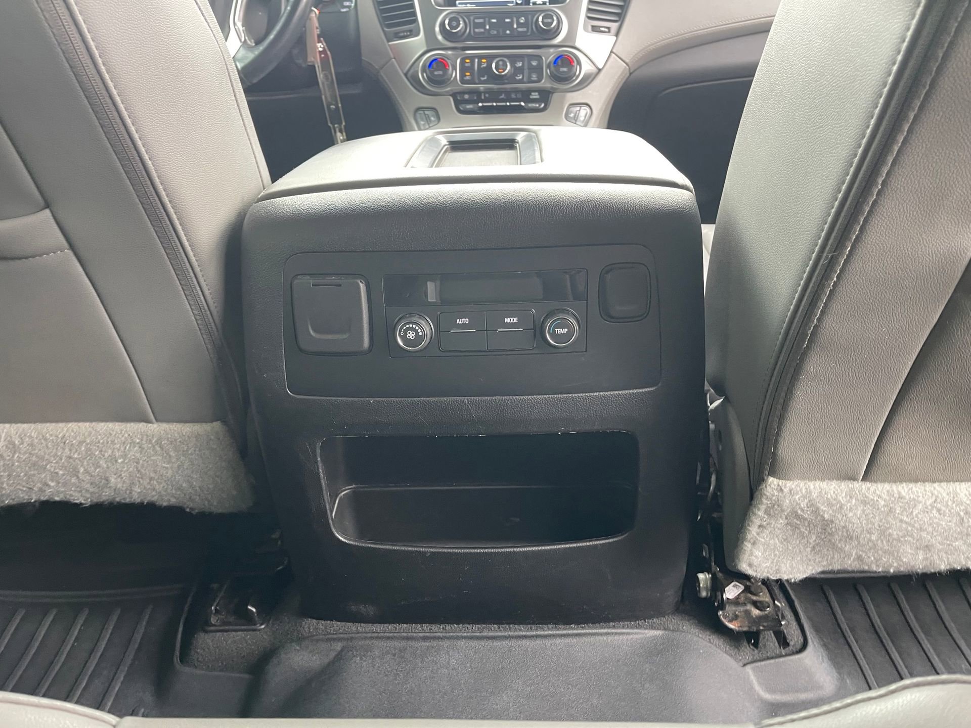 Used 2019 Chevrolet Tahoe LT image 32