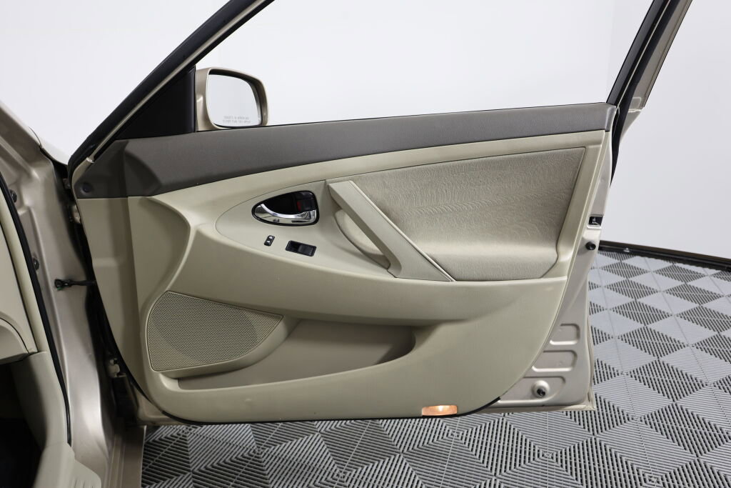 Used 2008 Toyota Camry image 21