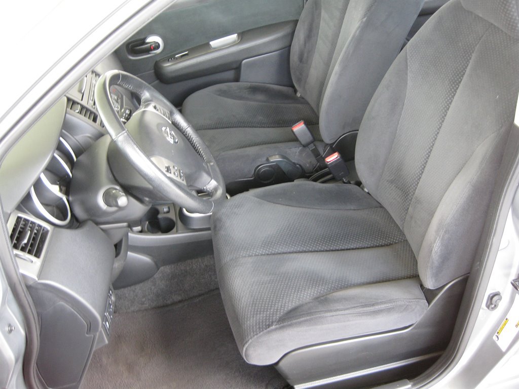 Used 2012 Nissan Versa 1.8 S w/ Special Edition Pkg FWD image 12