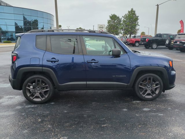 Used 2021 Jeep Renegade Latitude w/ Sun & Sound Group image 4
