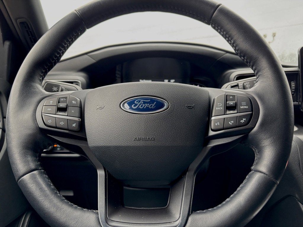 Used 2020 Ford Explorer XLT w/ Equipment Group 202A image 23