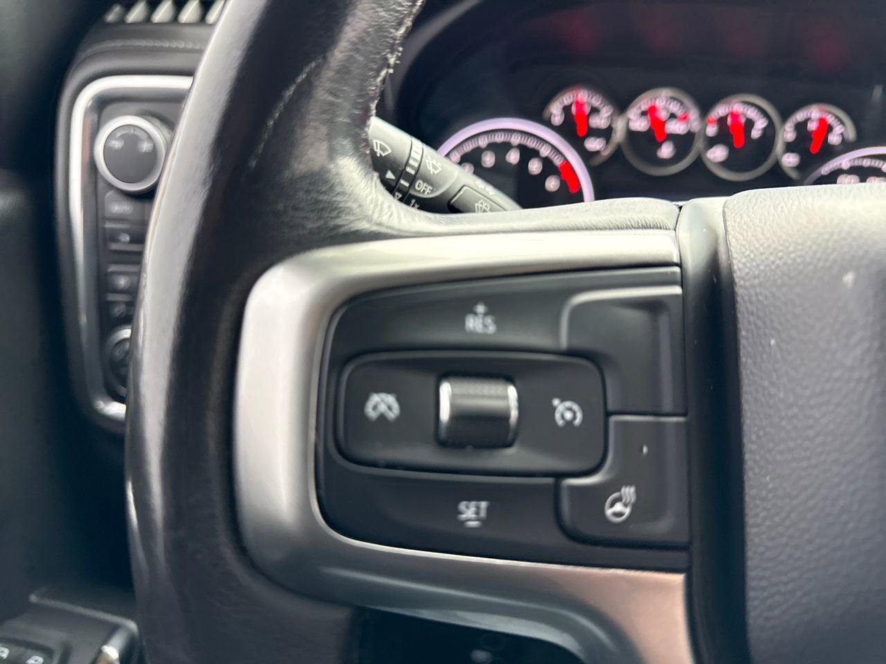 Used 2019 Chevrolet Silverado 1500 RST image 29