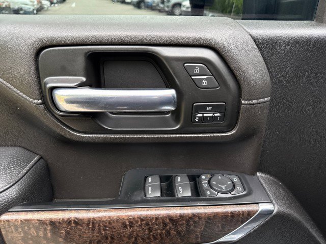Used 2023 GMC Sierra 3500 Denali w/ Denali Ultimate Package AWD/4WD image 22