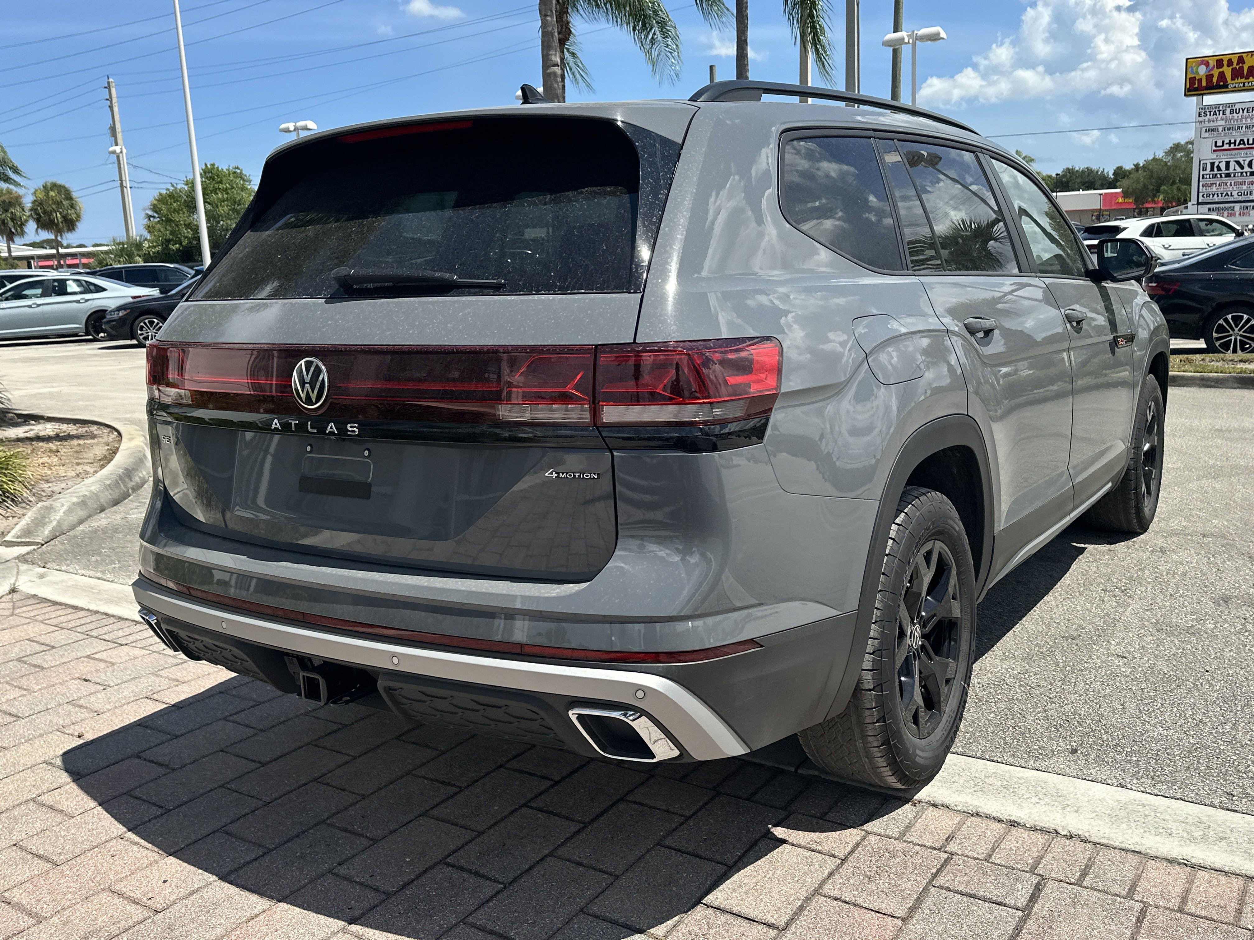 New 2026 Volkswagen Atlas SEL Premium R-Line image 6