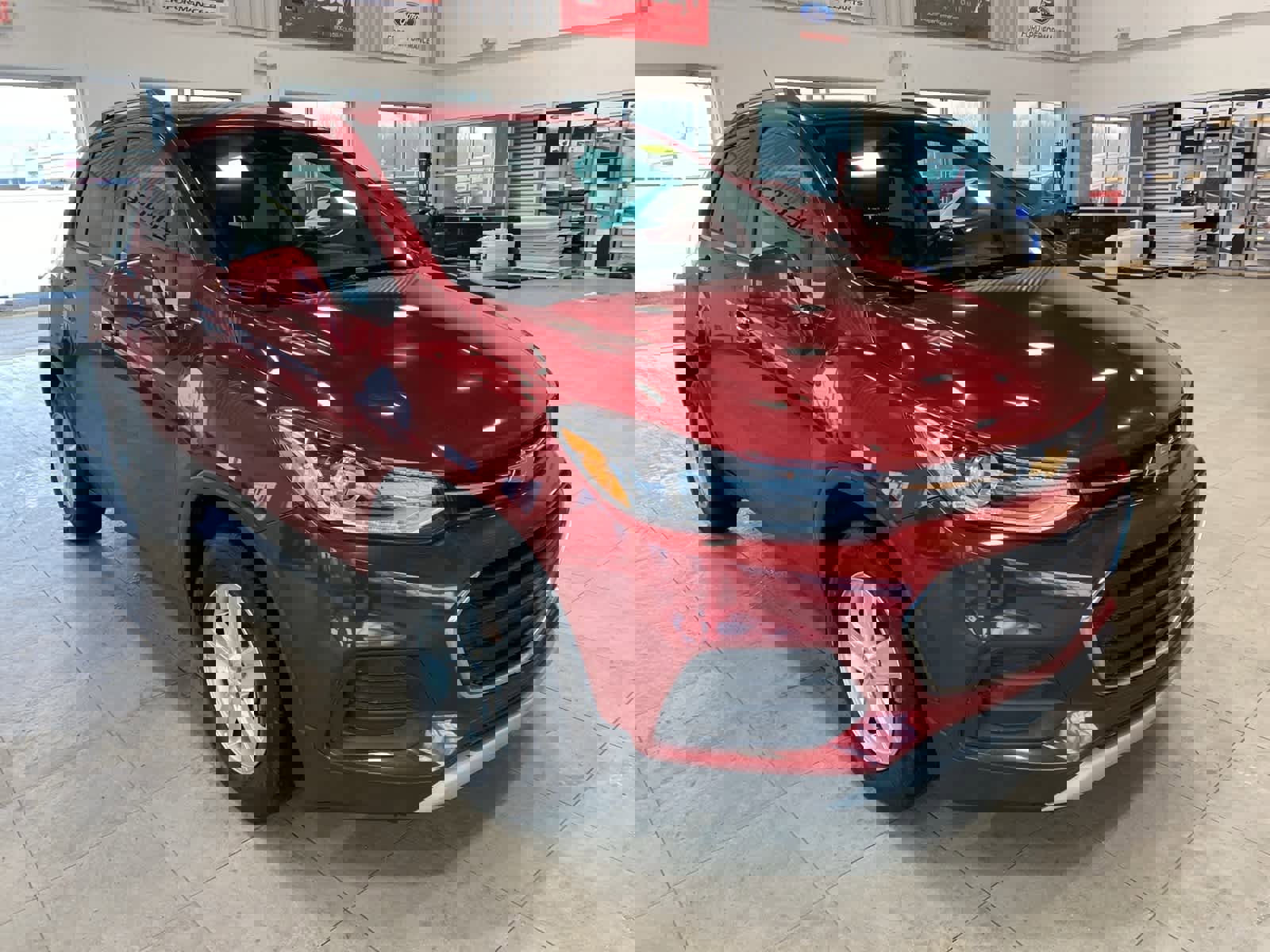 Used 2020 Chevrolet Trax LT w/ Driver Confidence Package image 7