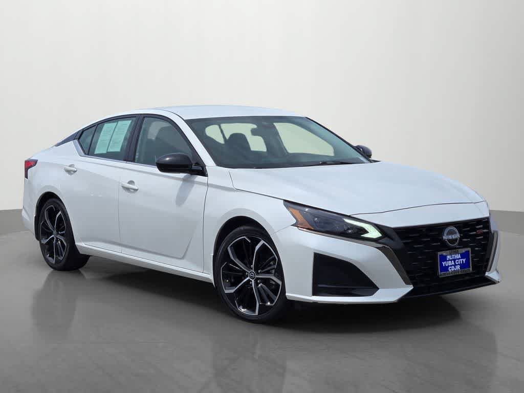 Used 2024 Nissan Altima 2.5 SR FWD image 8