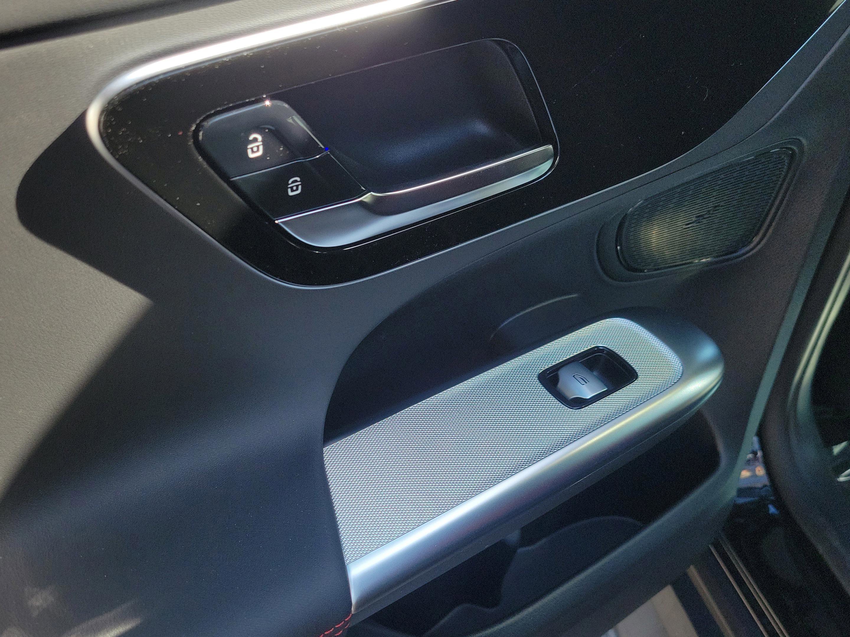 New 2026 Mercedes-Benz GLC 43 AMG 4MATIC image 13