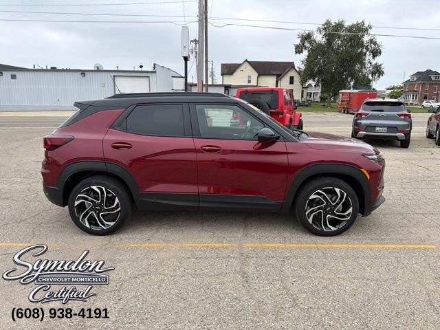 Used 2024 Chevrolet TrailBlazer RS w/ Convenience Package AWD/4WD image 3