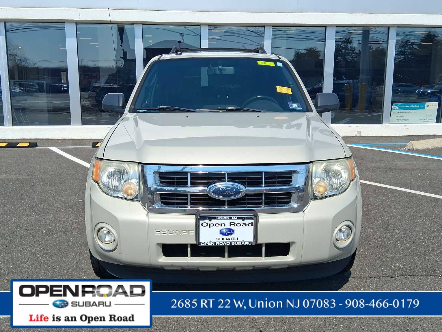 Used 2009 Ford Escape XLT image 2