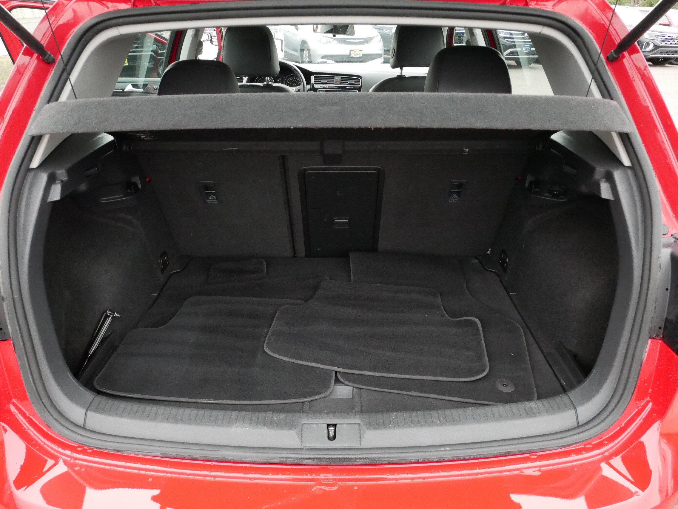 Used 2015 Volkswagen Golf TDI SEL image 17