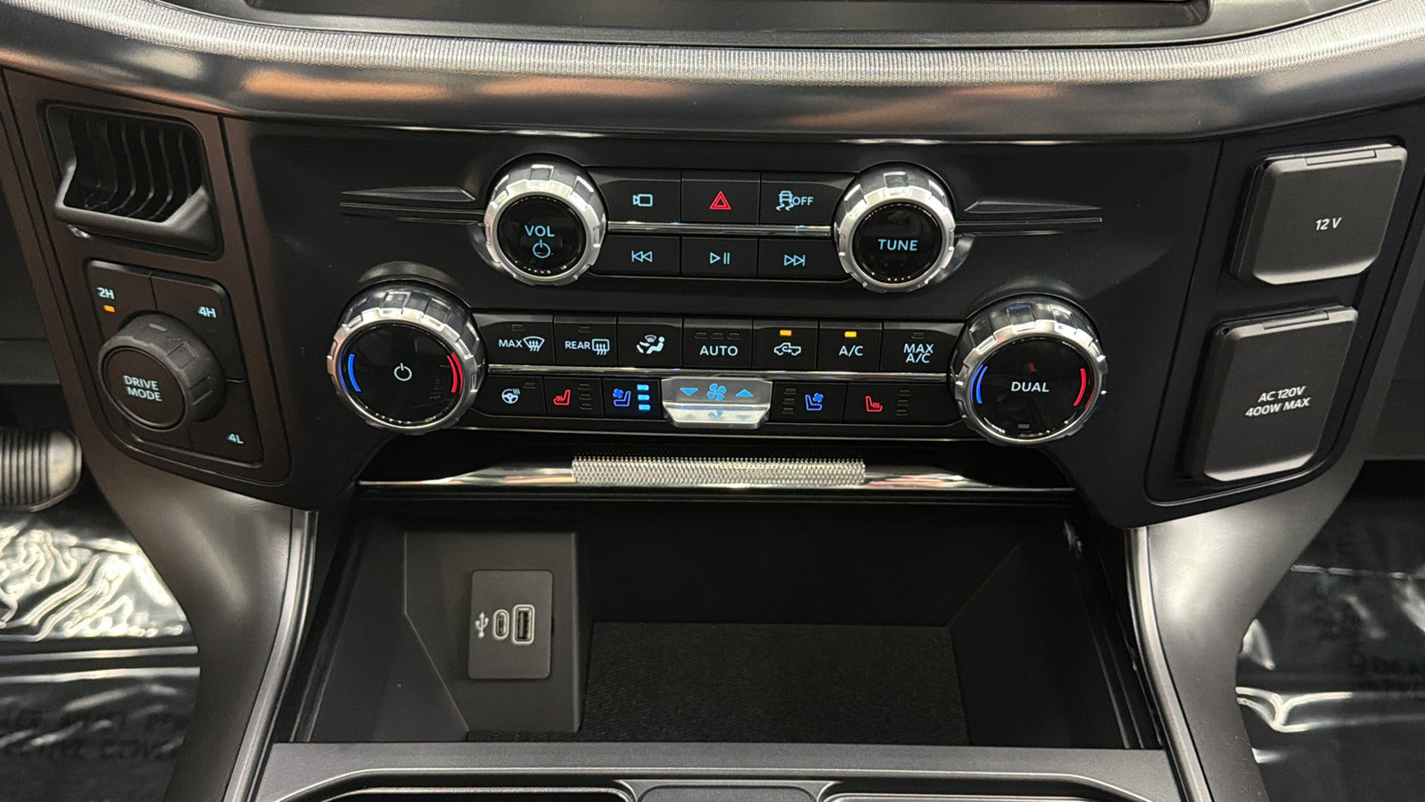 Used 2026 Ford F150 Lariat AWD/4WD image 23