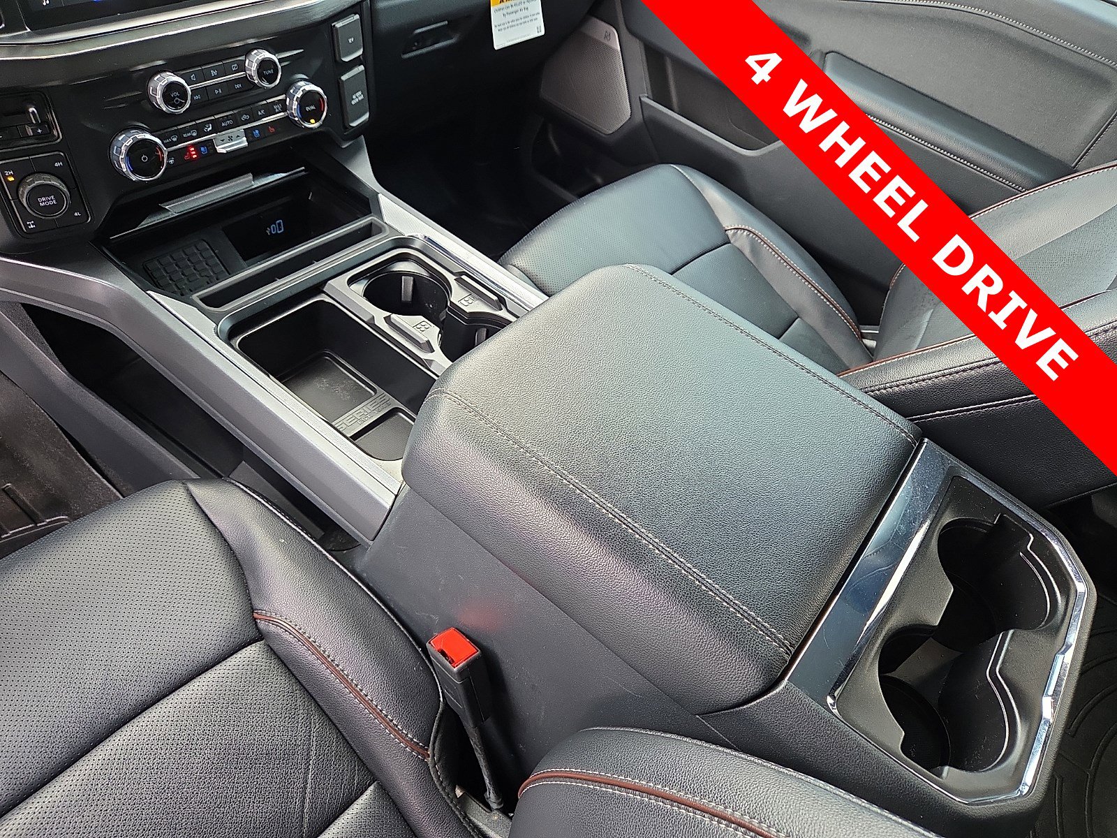 Used 2023 Ford F250 Lariat w/ Black Appearance Package image 25