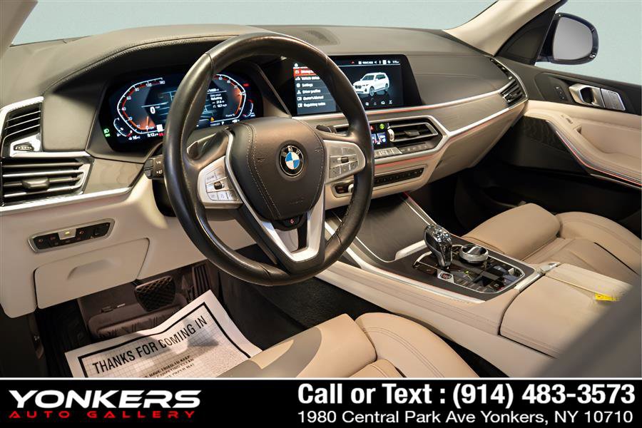 Used 2022 BMW X7 xDrive40i w/ Executive Package image 28