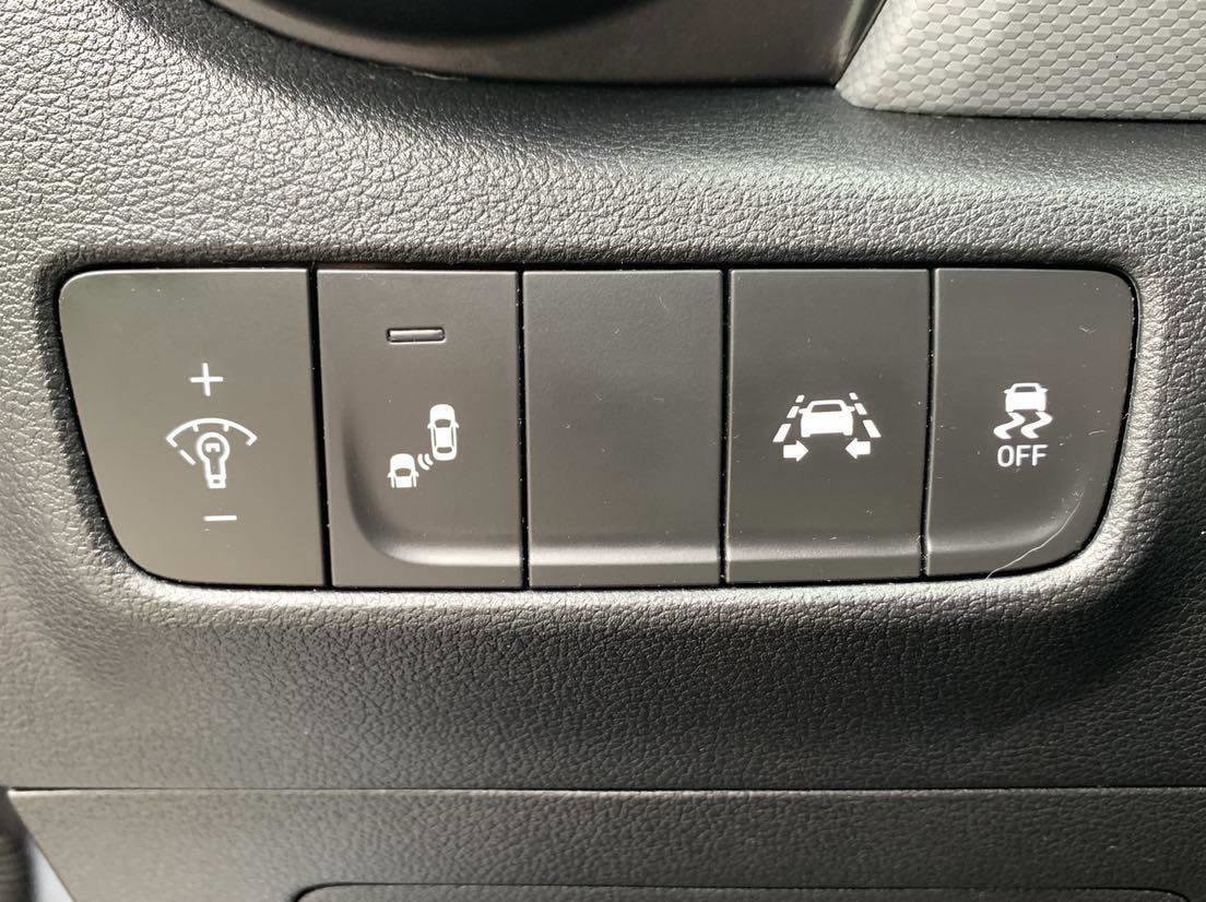 Used 2020 Hyundai Kona SEL Plus AWD/4WD image 14