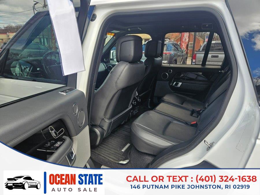 Used 2019 Land Rover Range Rover HSE image 11