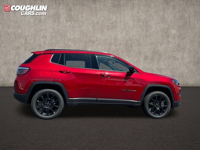 New 2026 Jeep Compass Latitude AWD/4WD image 4