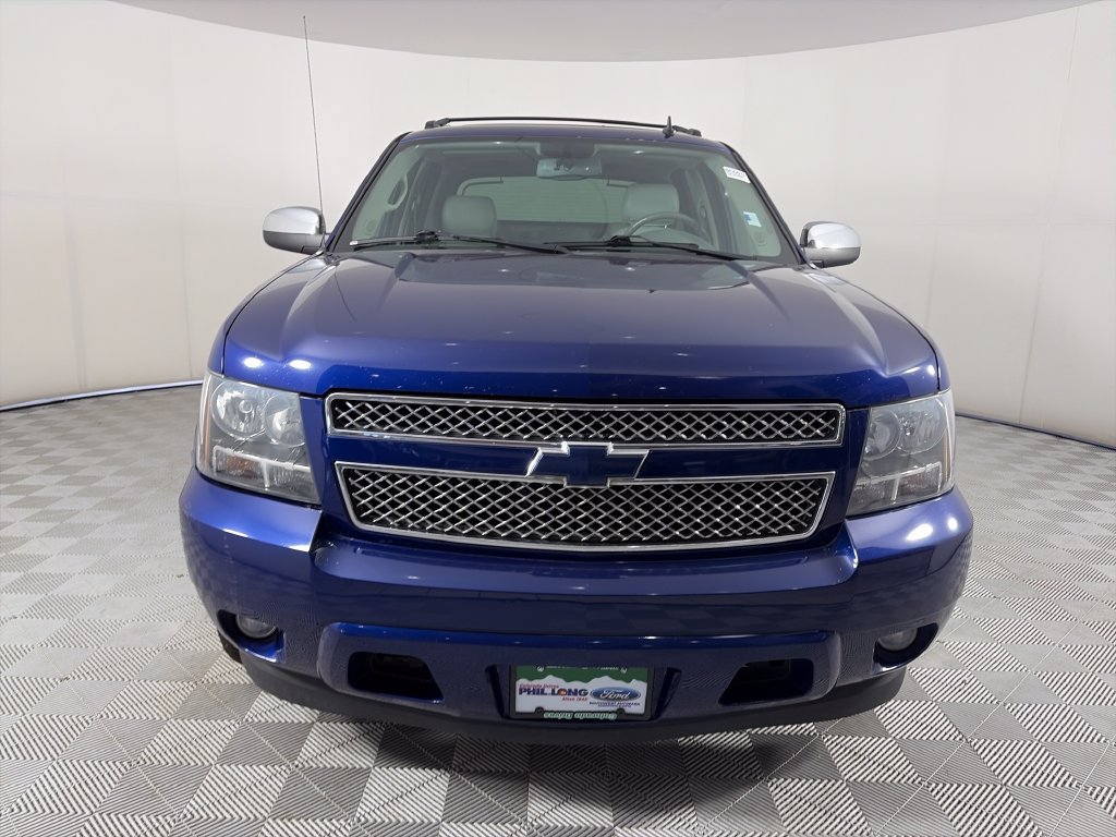 Used 2013 Chevrolet Avalanche LT w/ Texas Edition RWD image 2