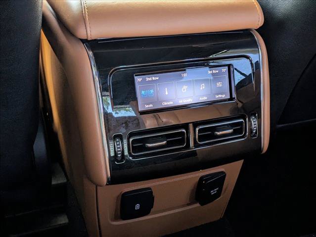 Used 2021 Lincoln Aviator Black Label Grand Touring w/ Class IV Trailer Tow Package AWD/4WD image 16