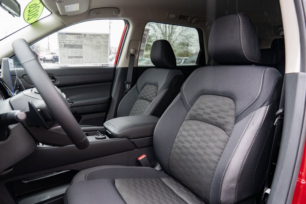 New 2026 Nissan Pathfinder SV image 21