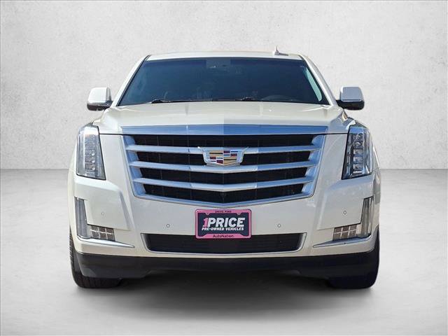 Used 2015 Cadillac Escalade Premium AWD/4WD image 2