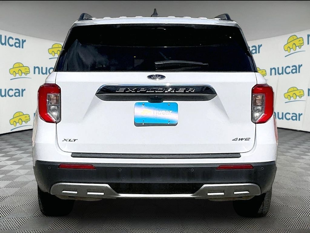 Used 2023 Ford Explorer XLT w/ Equipment Group 202A AWD/4WD image 5