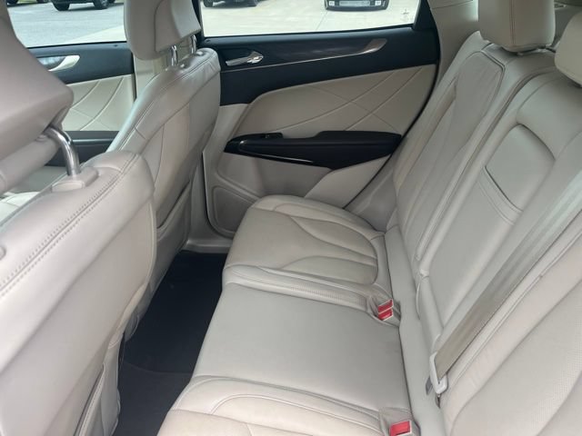 Used 2018 Lincoln MKC Reserve FWD image 4