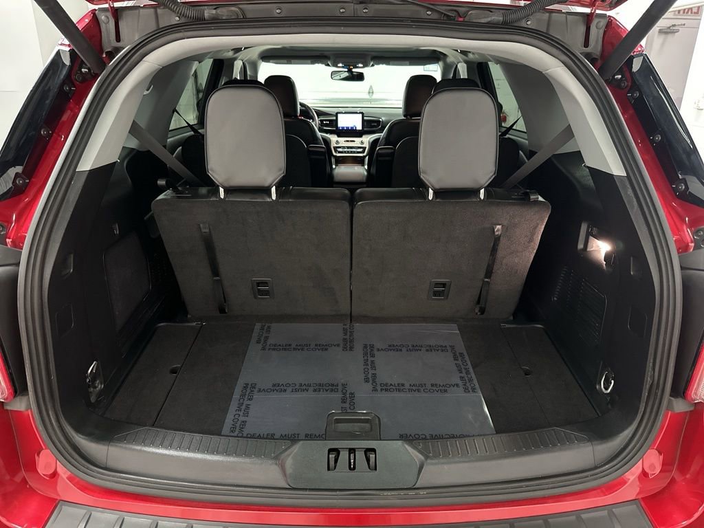 Used 2023 Ford Explorer XLT w/ Equipment Group 202A image 37