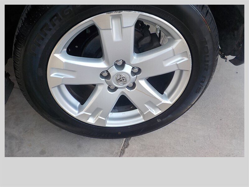 Used 2007 Toyota RAV4 Sport AWD/4WD image 10
