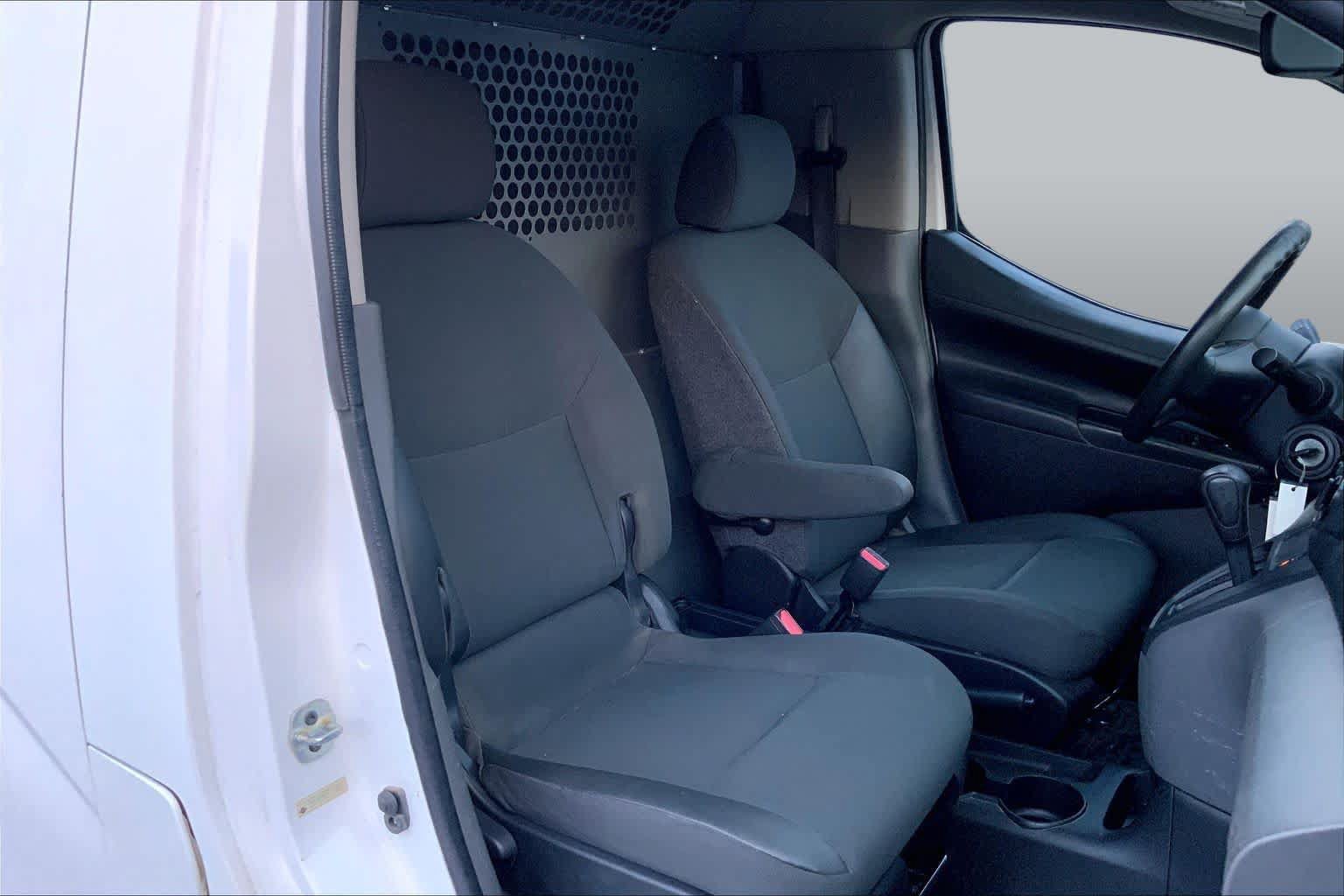 Used 2015 Nissan NV200 S w/ Cruise Control Package FWD image 8