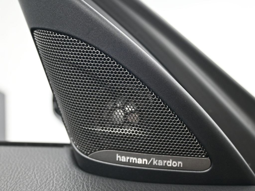 Used 2018 BMW M240i Convertible image 14