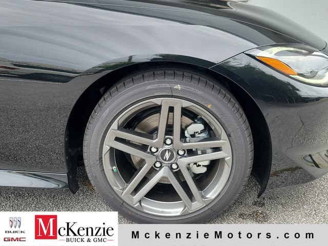 New 2027 Buick Enclave Sport Touring w/ Power Package FWD image 7