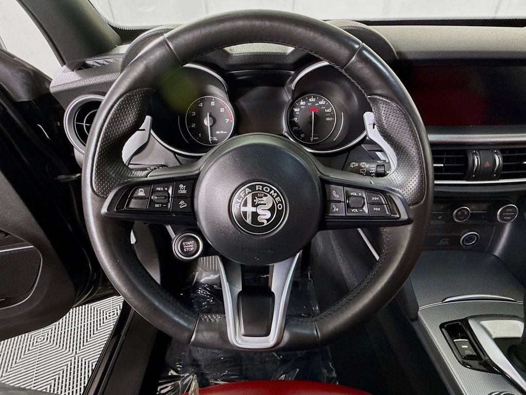 Used 2023 Alfa Romeo Stelvio Veloce AWD/4WD image 21