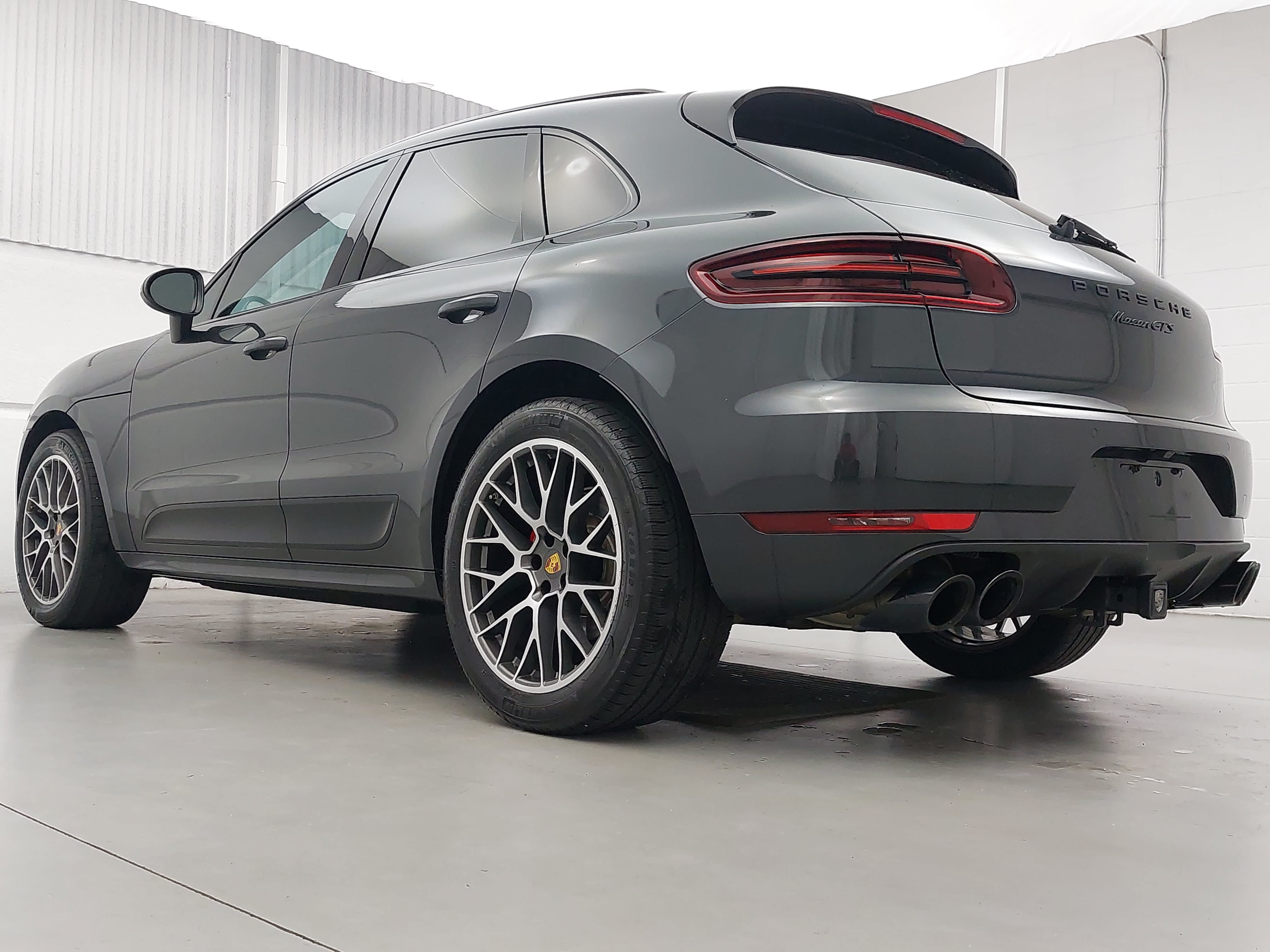 Certified 2017 Porsche Macan GTS AWD/4WD image 3