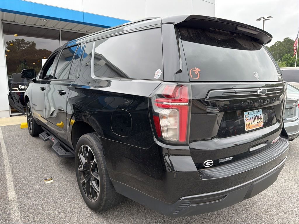 Used 2024 Chevrolet Suburban RST w/ Luxury Package RWD image 8