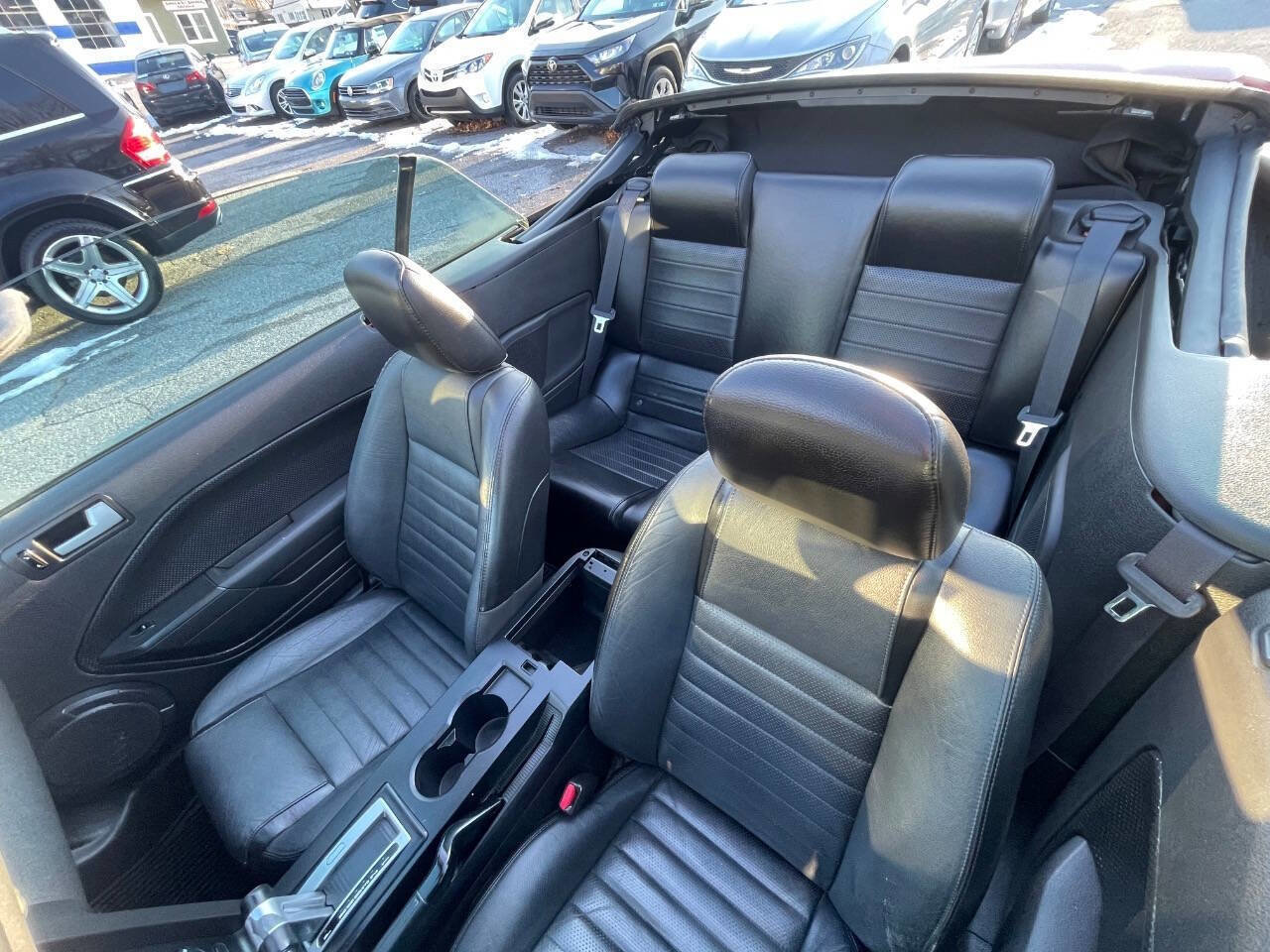 Used 2006 Ford Mustang GT RWD image 17