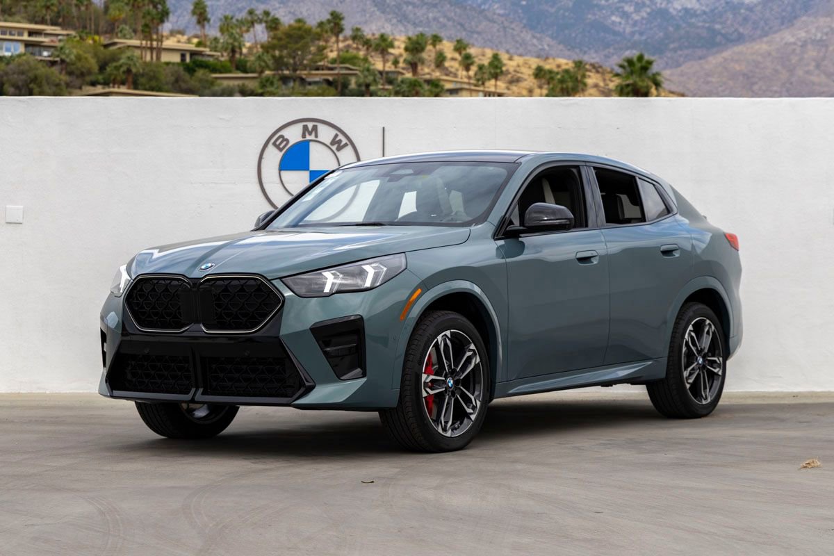 New 2026 BMW X2 xDrive28i w/ Technology Package