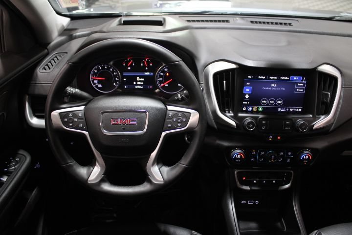 Used 2024 GMC Terrain SLT w/ Tech Package AWD/4WD image 27