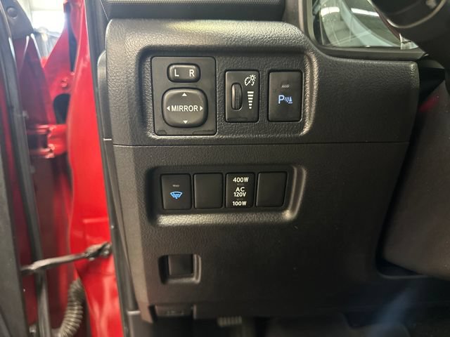 Used 2018 Toyota 4Runner Limited w/ Convenience Package AWD/4WD image 21