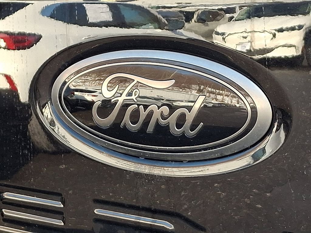 Used 2025 Ford F250 XLT w/ Black Appearance Package image 29