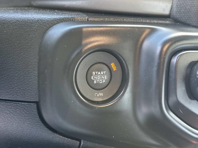 Certified 2019 Jeep Wrangler Sport AWD/4WD image 25
