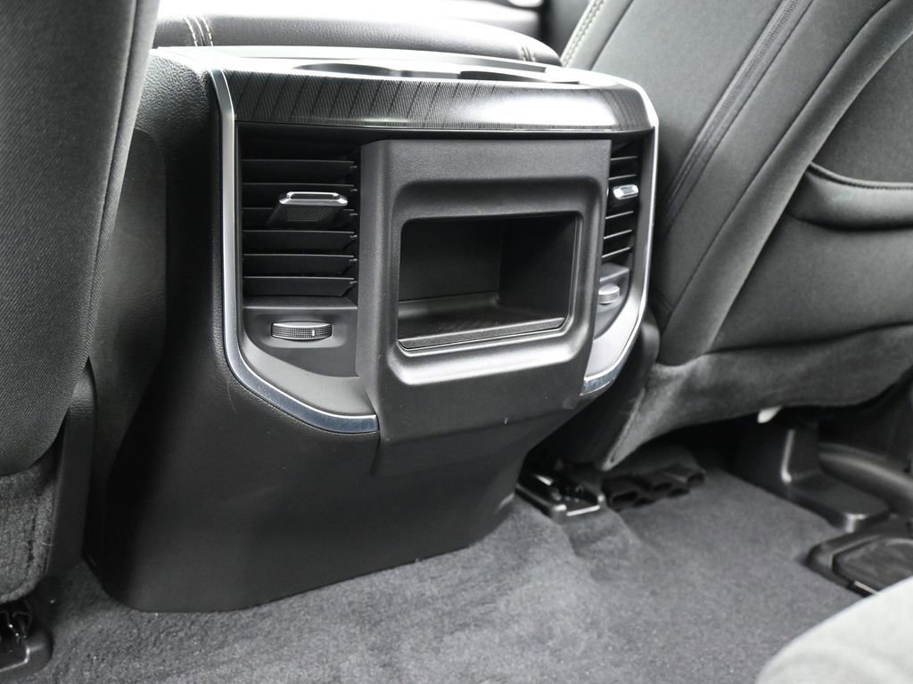 Used 2025 RAM 1500 Big Horn AWD/4WD image 39